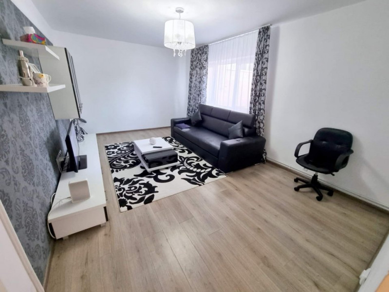 Apartament 2 camere de vanzare in Zorilor zona Lunii