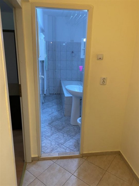 Apartament 1 cam de inchiriat str N Titulescu zona Interservisan