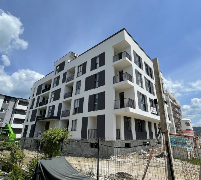 COMISION 0!Apartament 2 camere bloc nou et.2/4,strada Catanelor,Floresti