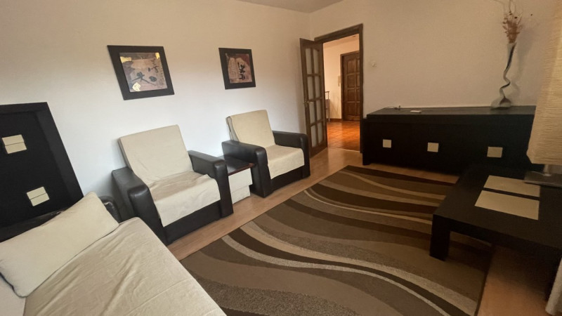 Apartament 3 camere de inchiriat in Manastur str Putna