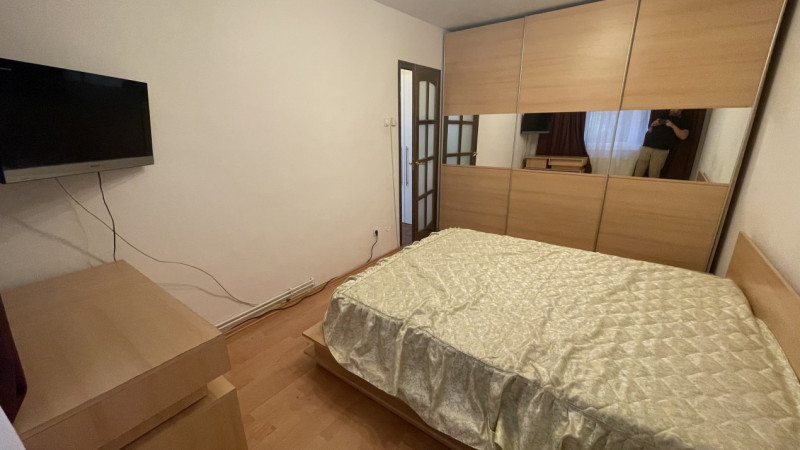 Apartament 3 camere de inchiriat in Manastur str Putna