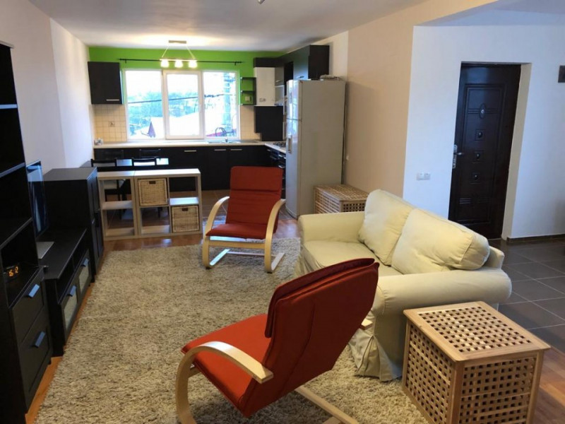 Apartament  de inchiriat cu 3 camere + parcare,zona Parcul IRIS