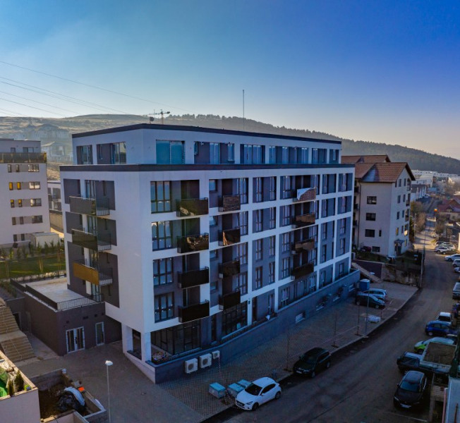 Apartament 2 cam bloc nou finalizat ,54 mp+balcon,zona VIVO str Razoare