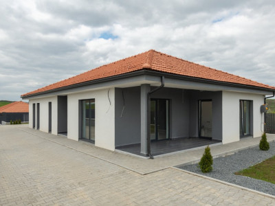 Casa individuala in Corusu finisata la cheie, 118 mp utili, teren 737 mp
