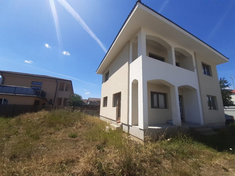 Casa individuala in GILAU,  120 mp utili, teren 540 mp,zona de case