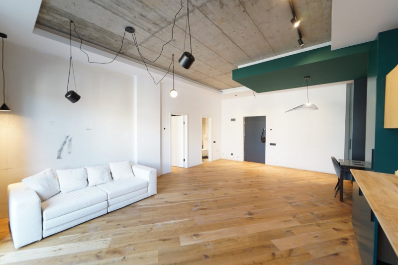 Inchiriere apartament 2 cam 57 mp+balcon,zona VIVO str Razoare