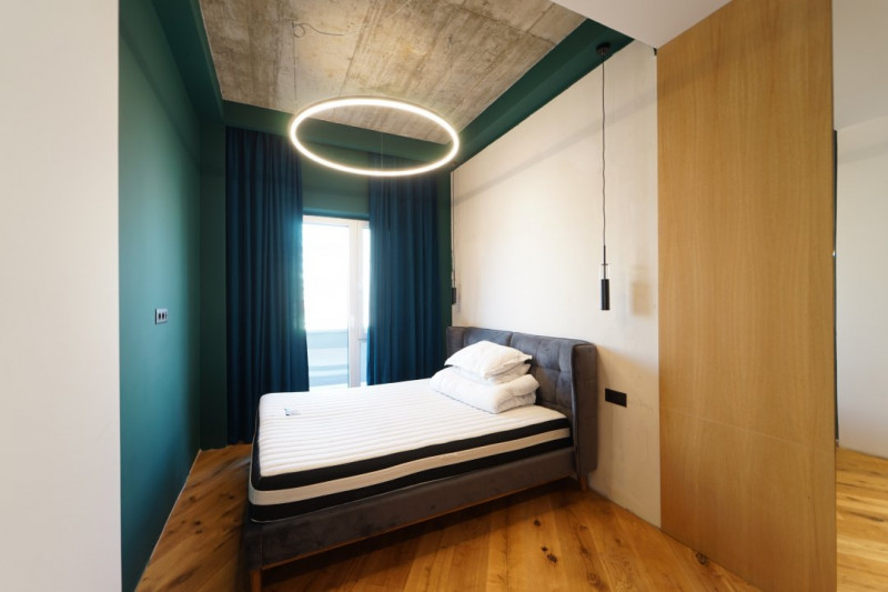 Inchiriere apartament 2 cam 57 mp+balcon,zona VIVO str Razoare