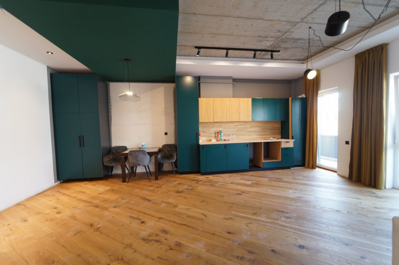 Inchiriere apartament 2 cam 57 mp+balcon,zona VIVO str Razoare