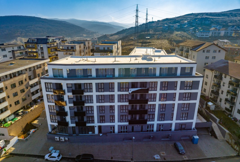 Inchiriere apartament 2 cam 57 mp+balcon,zona VIVO str Razoare