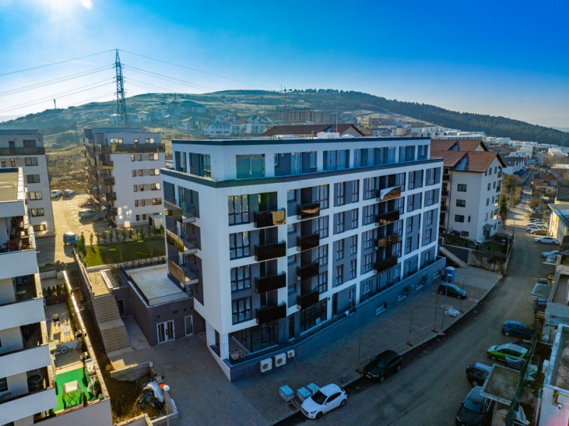 Inchiriere apartament 2 cam 57 mp+balcon,zona VIVO str Razoare
