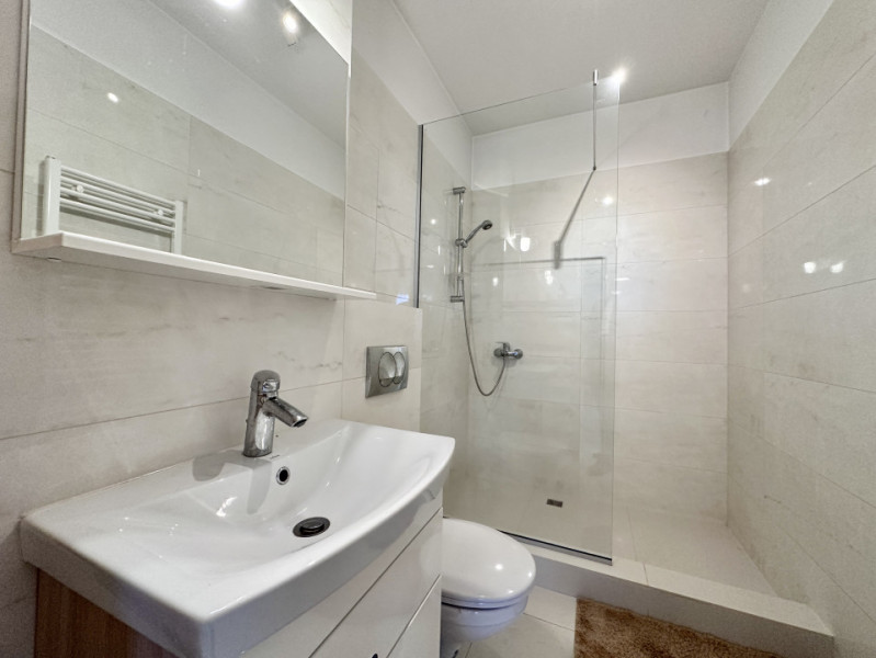 Ap 2 camere + grădină de inchiriat in Zorilor,Ansamblul Platinia str Pasteur