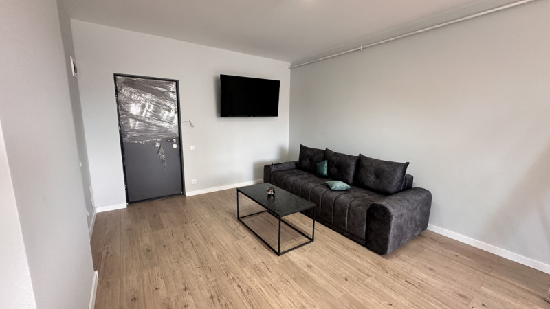 Apartament 2 camere+parcare in zona Metro(VIVO Mall)