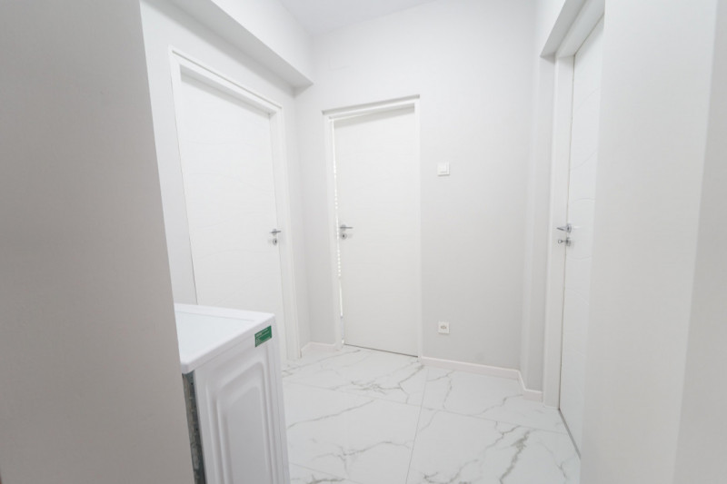 Prima Inchiriere ! Apartament  de 3 camere in Centru str Republicii