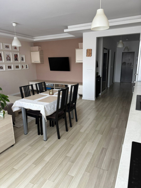 Apartament 3 camere+2 parcări in zona Metro(VIVO Mall)