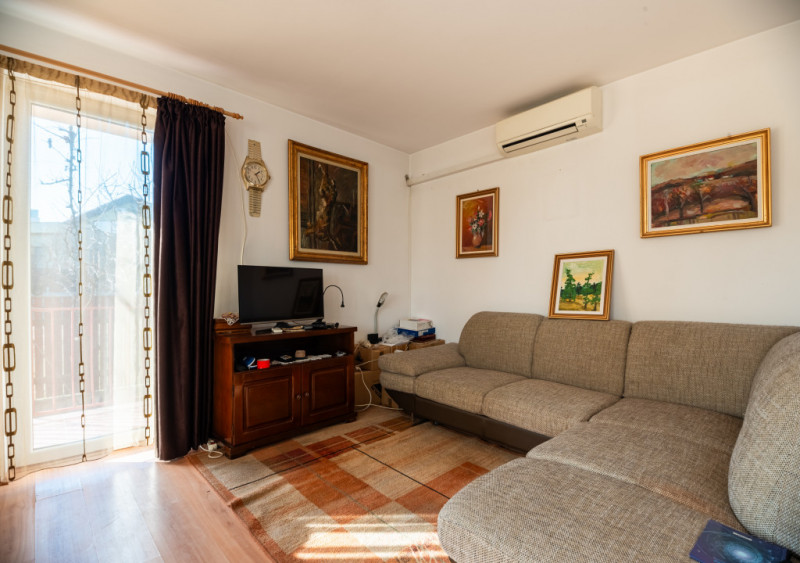 Casa tip duplex cu garaj in Buna Ziua, zona Grand Hotel Italia