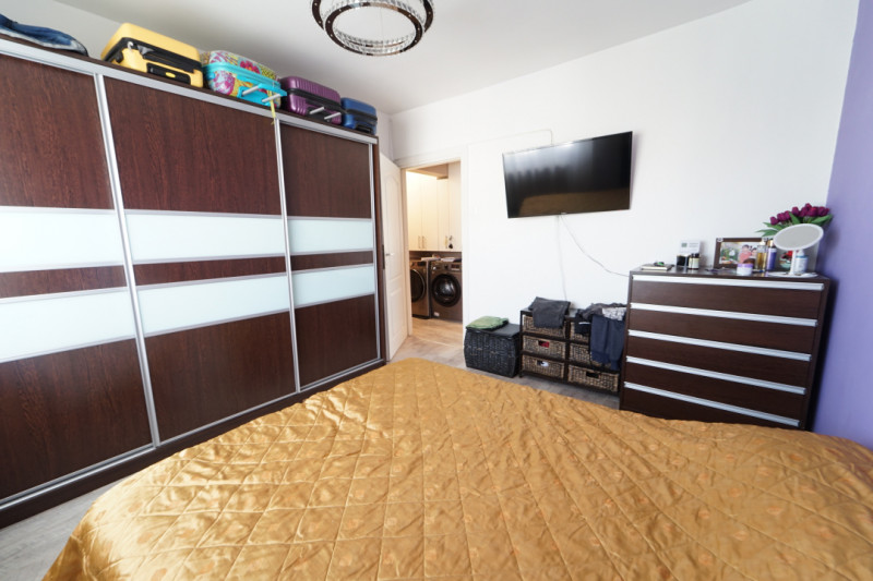 Apartament 3 camere + parcare,conf sporit,zona Calvaria
