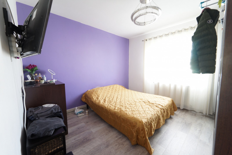 Apartament 3 camere + parcare,conf sporit,zona Calvaria