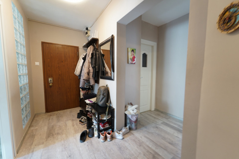 Apartament 3 camere + parcare,conf sporit,zona Calvaria