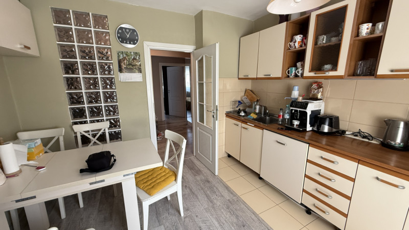Apartament 3 camere + parcare,conf sporit,zona Calvaria