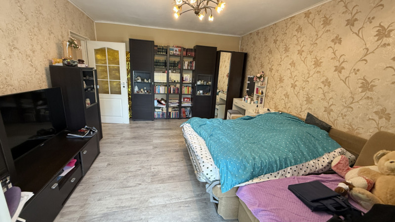 Apartament 3 camere + parcare,conf sporit,zona Calvaria