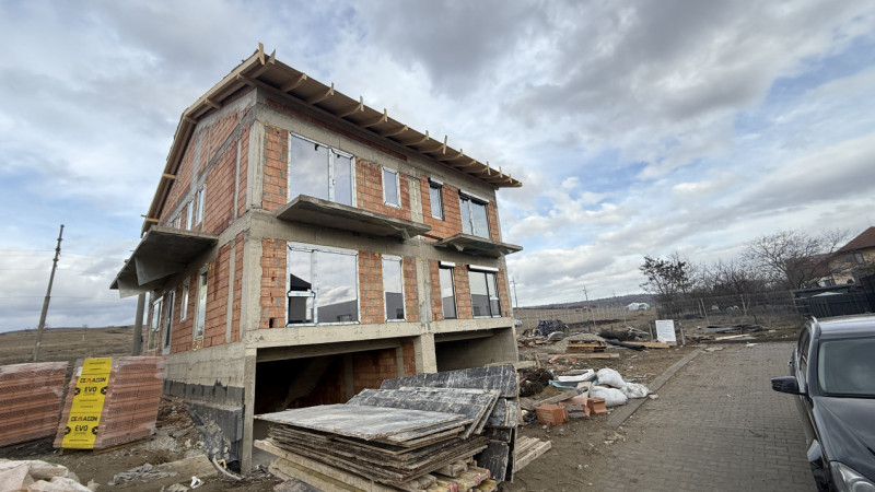 COMISION 0! Vanzare Duplex in Dambul Rotund, 4 camere 202 mp,teren 234mp