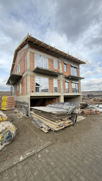 COMISION 0! Vanzare Duplex in Dambul Rotund, 4 camere 202 mp,teren 234mp