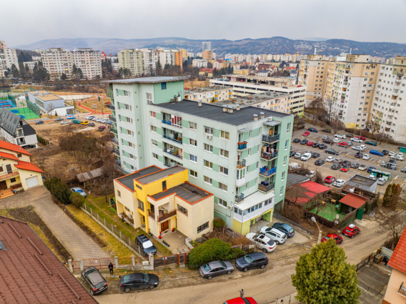 Ap 1 camera+parcare, Bloc Nou, in Manastur ,zona La Terenuri