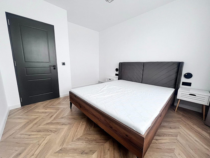 Vanzare ap  3 camere ,65 mp+parcare in Grigorescu, zona 1 Decembrie