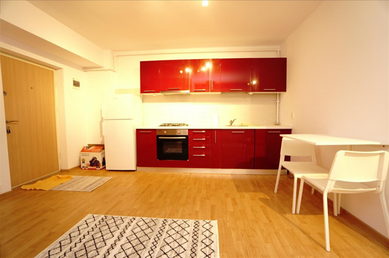 Apartament 2 camere+ garaj de inchiriat Manastur Bloc Flora Parc