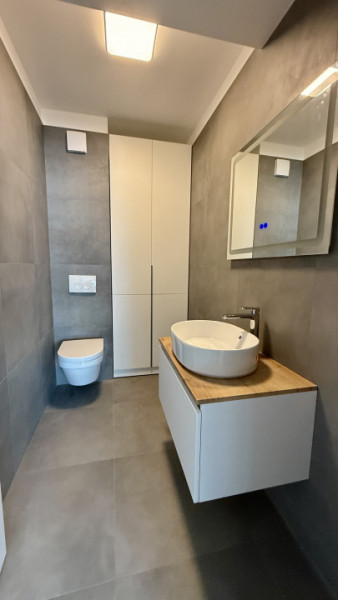 Prima inchiriere Apartament LUX 4 camere + garaj ,in zona Metro-BMW (VIVO Mall)