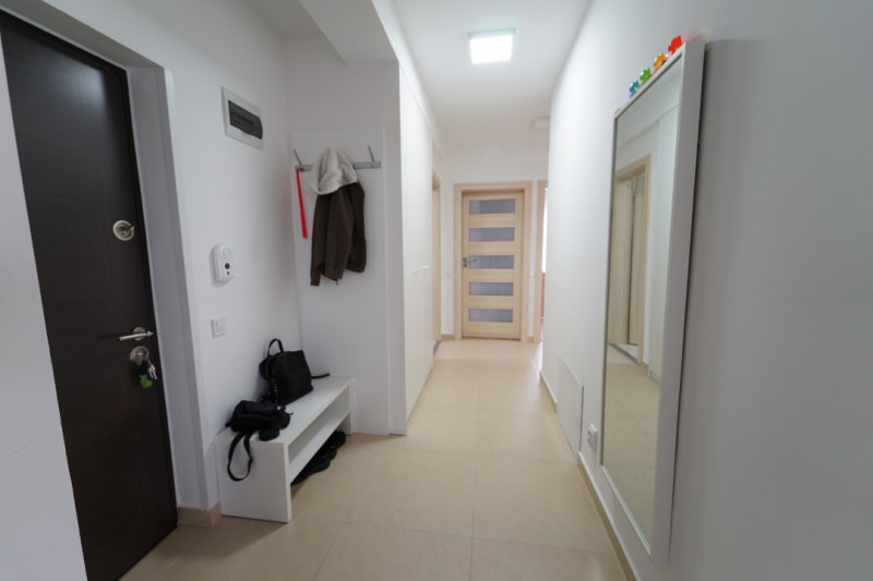 Apartament 3 camere+ parcare de vanzare,finisat in  Borhanci