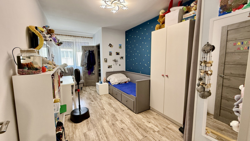 Ap 2 camere+parcare,finisat ,Floresti, zona Terra
