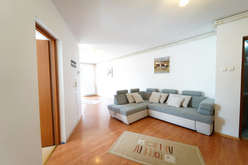 Vanzare apartament 3 camere,75 mp,et 2, Gheorgheni str Brancusi