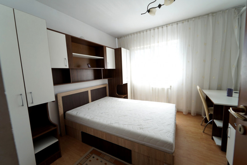 Vanzare apartament 3 camere,75 mp,et 2, Gheorgheni str Brancusi