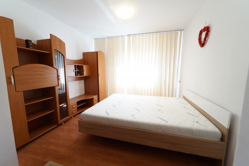 Vanzare apartament 3 camere,75 mp,et 2, Gheorgheni str Brancusi