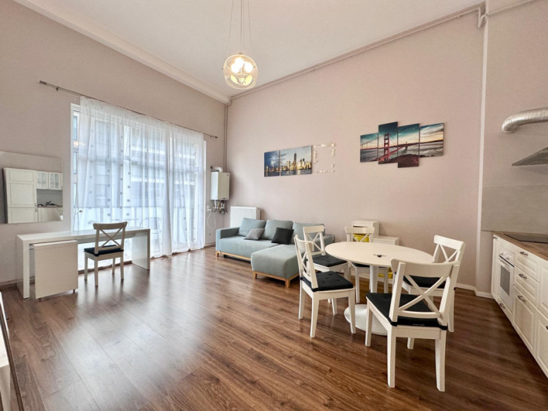 Apartament 3 camere Centru , bloc nou Str Ploiești 
