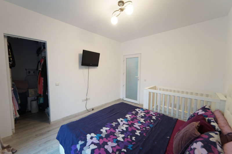 Apartament 3 camere + garaj ,76 mp, finisat  si mobilat,in cart Europa 