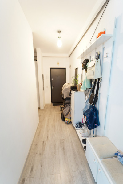 Apartament 3 camere + garaj ,76 mp, finisat  si mobilat,in cart Europa 