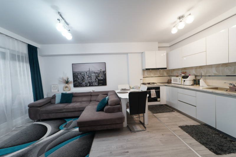 Apartament 3 camere + garaj ,76 mp, finisat  si mobilat,in cart Europa 