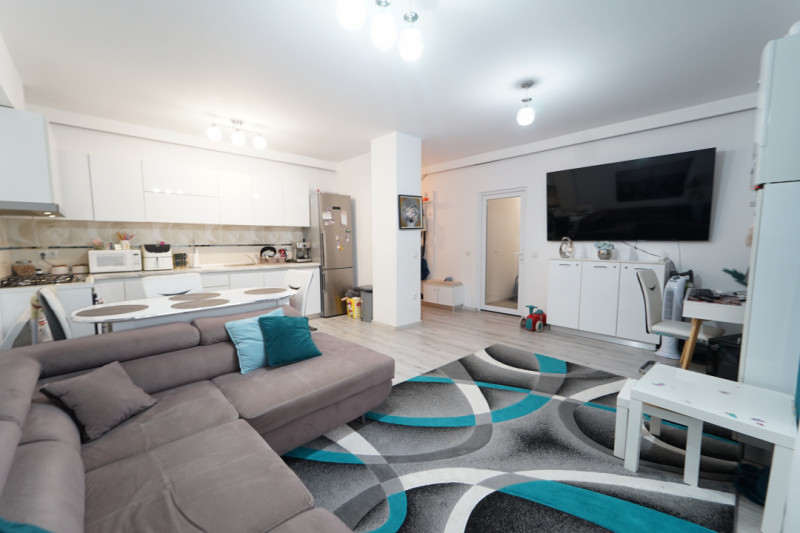 Apartament 3 camere + garaj ,76 mp, finisat  si mobilat,in cart Europa 