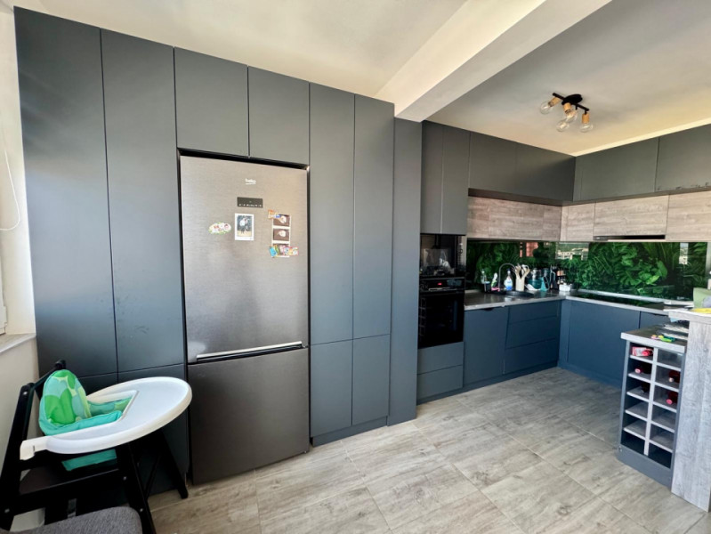 Apartament 3 camere+garaj in zona Metro-BMW