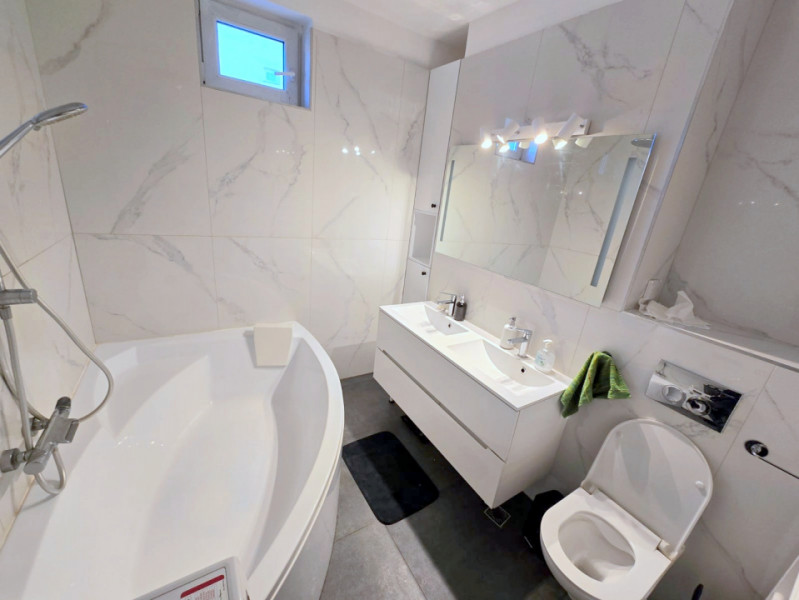 Apartament de vânzare, 2 Camere, 67mp, Zonă Centrală-Republicii