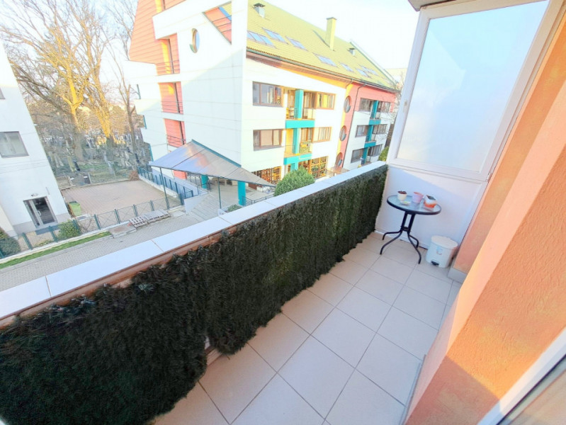 Apartament de vânzare, 2 Camere, 67mp, Zonă Centrală-Republicii