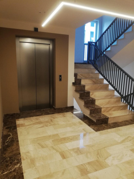 Apartament 3 camere de vanzare in Ansamblul Columna Residence, zona VIVO
