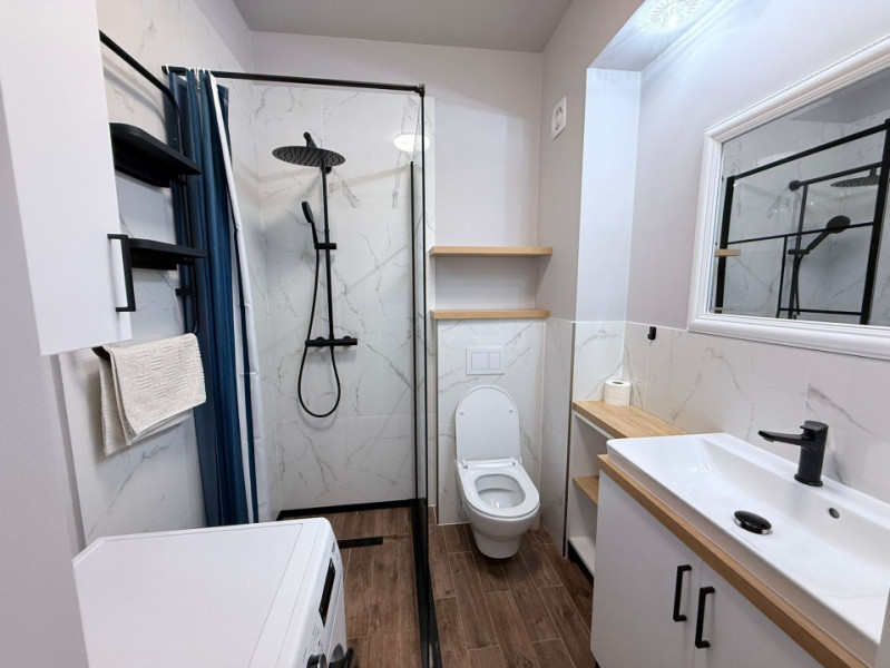 Apartament 3 camere de vanzare in Ansamblul Columna Residence, zona VIVO