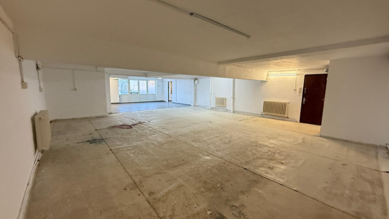 Spatiu multifunctional, 149 mp, zona UMF str Sighișoarei 