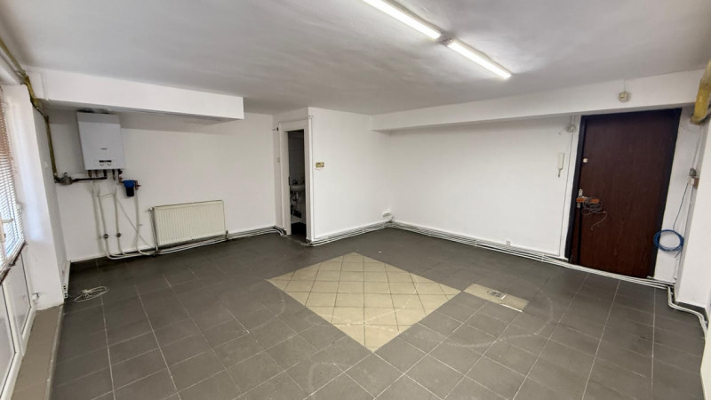 Spatiu multifunctional, 149 mp, zona UMF str Sighișoarei 