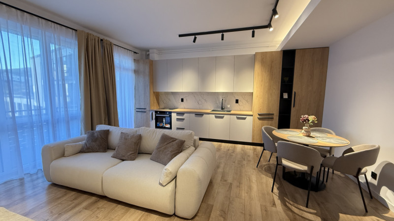  Apartament 2 cam Lux bloc nou ,57 mp+balcon,zona VIVO str Razoare