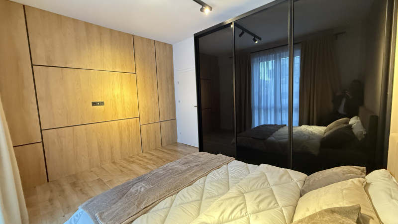  Apartament 2 cam Lux bloc nou ,57 mp+balcon,zona VIVO str Razoare