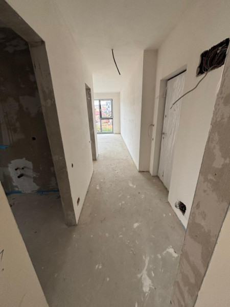 Apartament 2 camere|semifinisat| Bloc Nou| Intre Lacuri